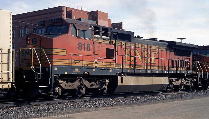 BNSF 816 C40 8W.jpg